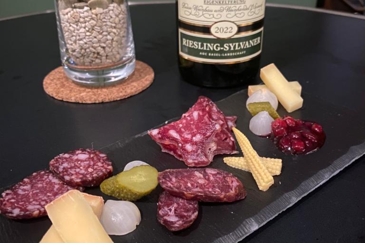 Soirée Vigneron - Wine and Dine im VinOptimum Basel geniessen mit exklusiver Rheinsicht!